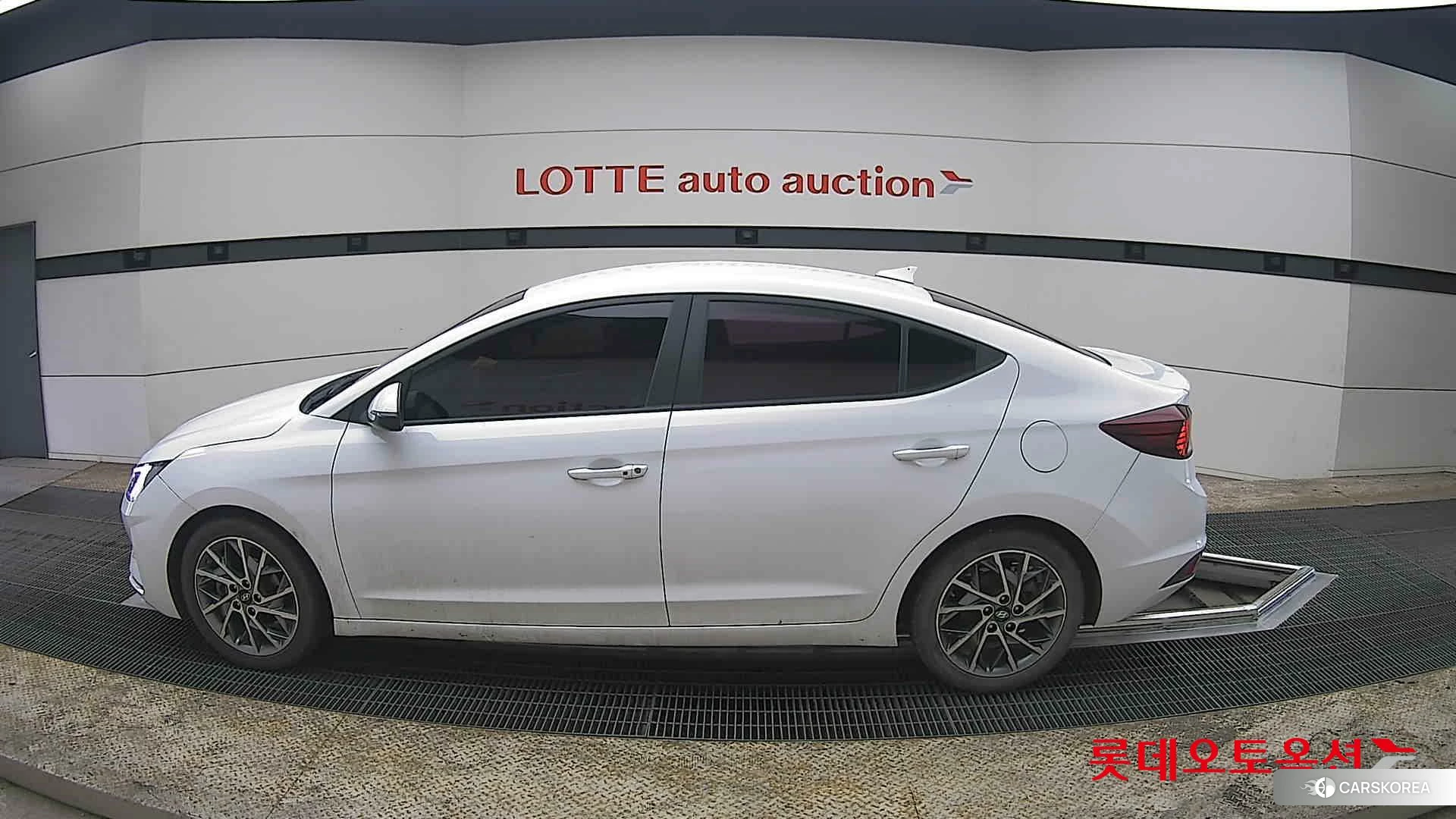 Hyundai Avante id 3869276 из Кореи 34