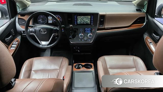 Toyota Sienna id 3880221 из Кореи 17