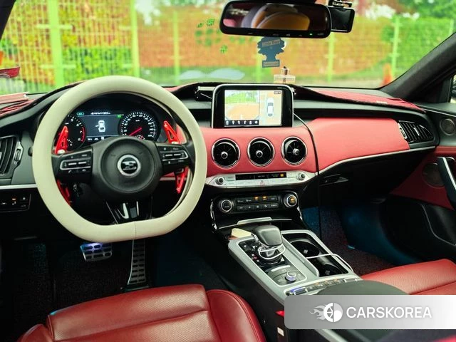 Kia Stinger id 4600128 из Кореи 17