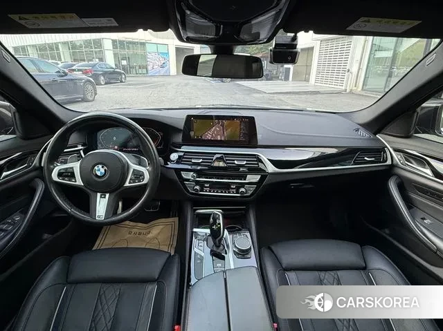 BMW 5 Series (G30) id 3060182 из Кореи 17