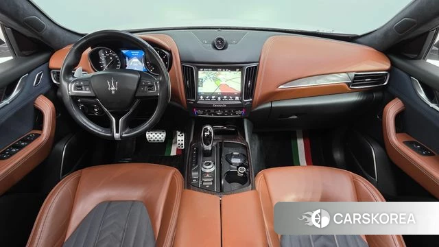 Maserati Levante id 4188647 из Кореи 17