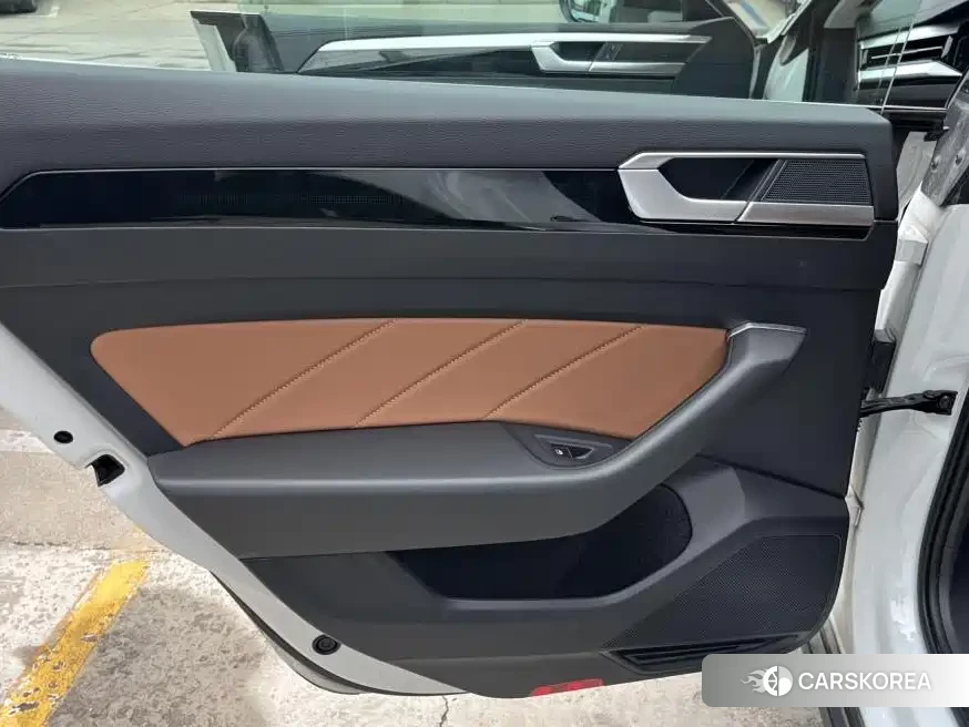 Volkswagen Arteon (CC) id 4679686 из Китая 24
