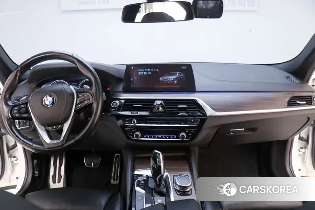 BMW 5 Series (G30) id 3779324 из Кореи 16