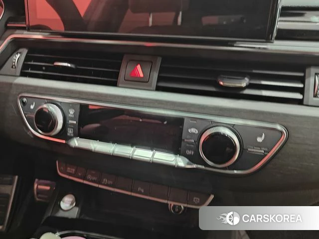 Audi A4L id 4306970 из Китая 12