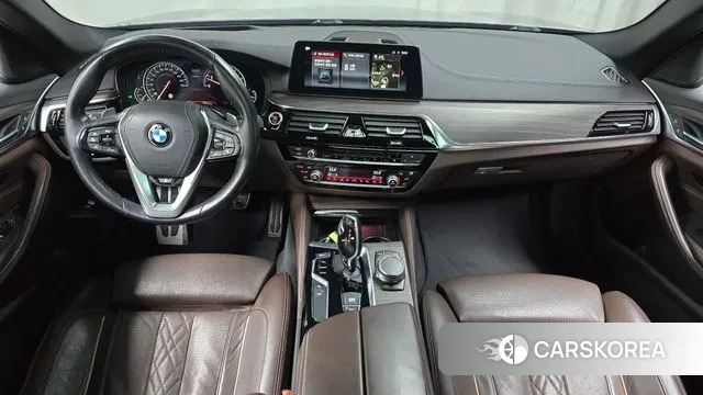 BMW 5 Series (G30) id 3455319 из Кореи 17