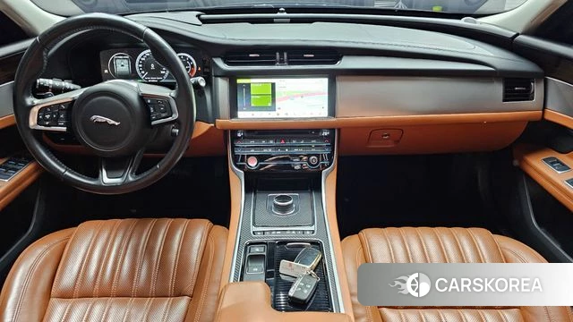 Jaguar XF (X260) id 3845999 из Кореи 17