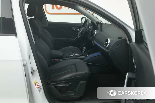 Audi Q2L id 4213664 из Китая 21