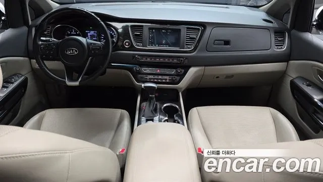 Kia The New Carnival id 2859627 из Кореи 17