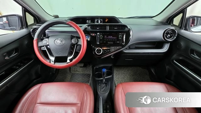 Toyota Prius C id 3834701 из Кореи 17