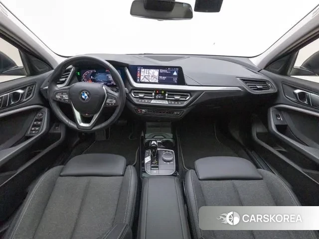 BMW 1 Series (F40) id 3388845 из Кореи 17