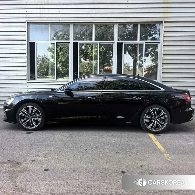 Audi A6L id 4301835 из Китая 7