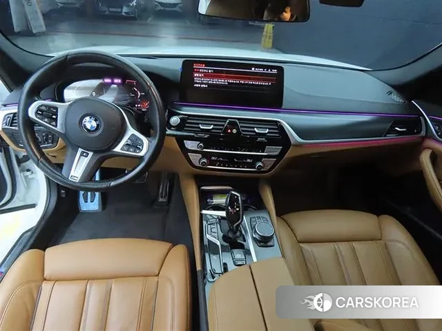 BMW 5 Series (G60) id 3477002 из Кореи 17