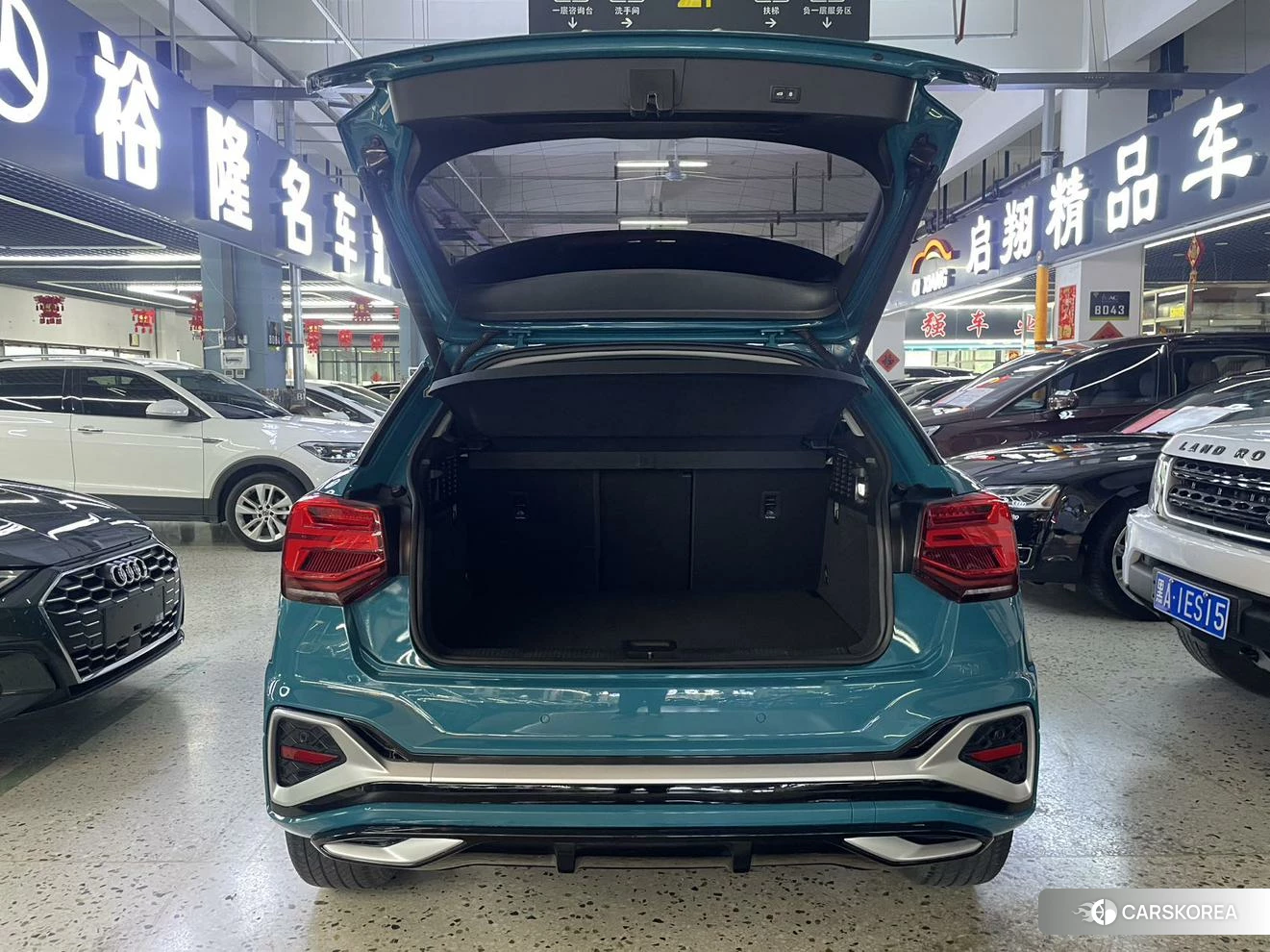 Audi Q2L id 4426555 из Китая 19