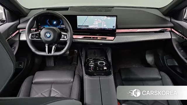 BMW 5 Series (G60) id 3517470 из Кореи 17