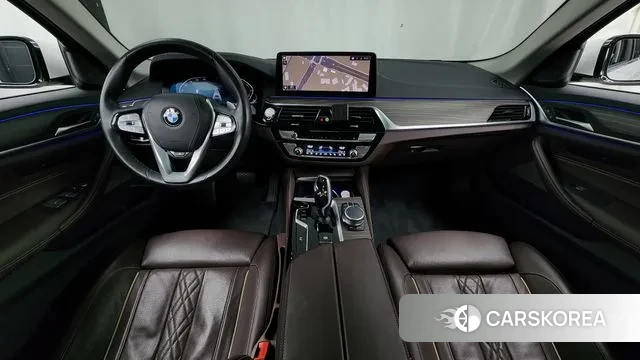 BMW 5 Series (G30) id 3028453 из Кореи 17