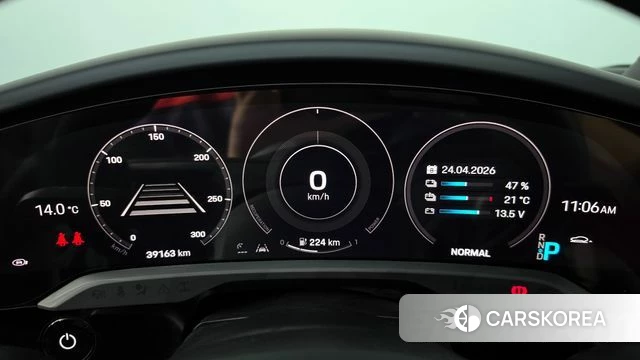 Porsche Taycan id 4201693 из Кореи 17