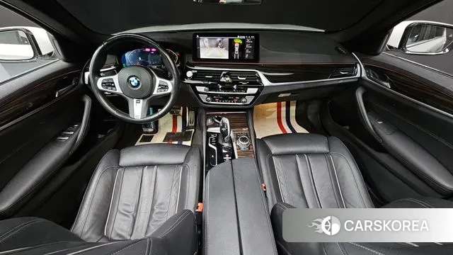 BMW 5 Series (G30) id 3665182 из Кореи 17