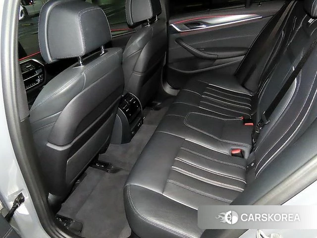 BMW 5 Series (G30) id 4469625 из Кореи 17