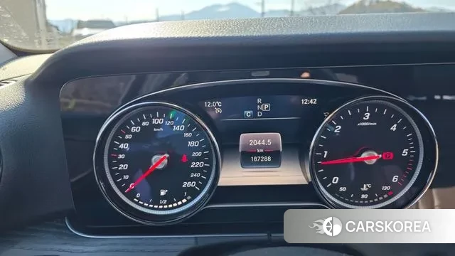 Mercedes-Benz E-Class W213 id 3380409 из Кореи 9