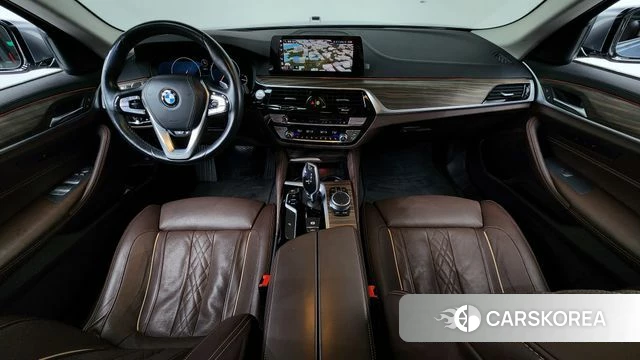 BMW 5 Series (G30) id 4416844 из Кореи 17
