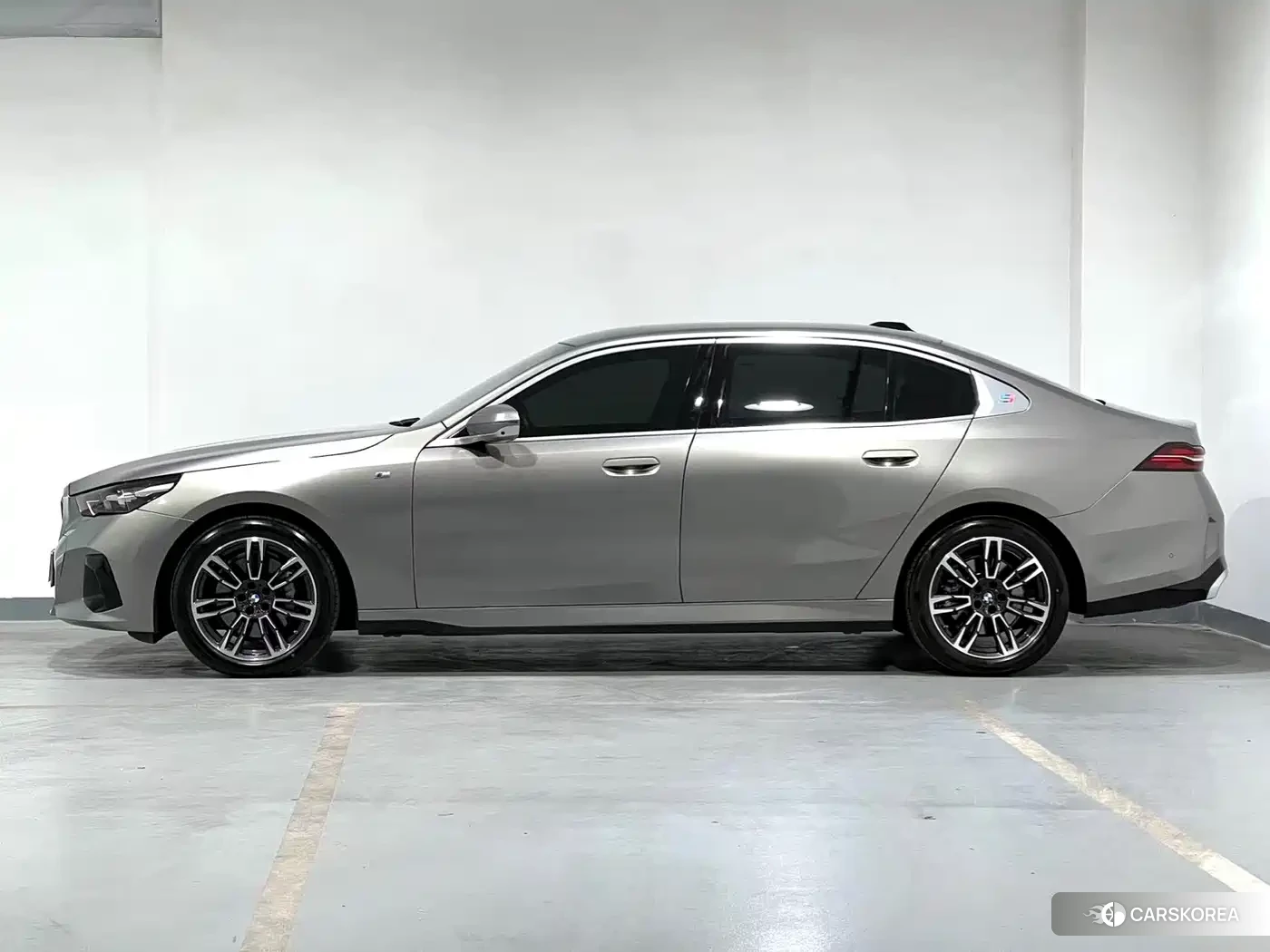 BMW 5 series id 4538968 из Китая 11