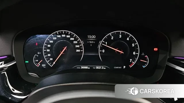 BMW 5 Series (G30) id 3243709 из Кореи 17