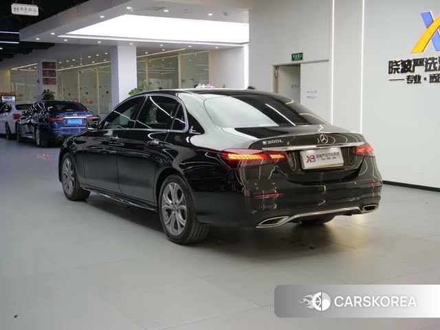 Mercedes-Benz E-Class id 4387375 из Китая 17