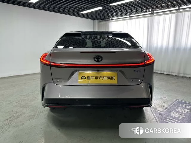 Toyota bZ5 id 4348788 из Китая 17