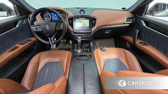 Maserati Ghibli id 4609649 из Кореи 33