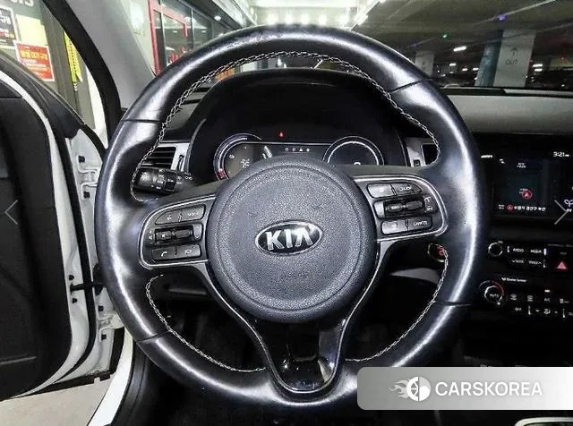 Kia Niro EV id 3574061 из Кореи 16