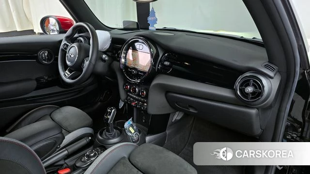 Mini Cooper S id 3922987 из Кореи 17