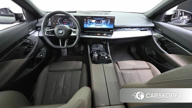 BMW 5 Series (G60) id 4578496 из Кореи 30