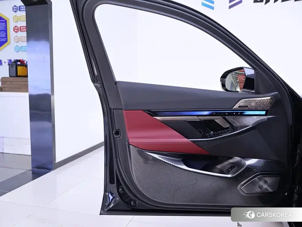 BMW 5 series id 4680702 из Китая 24
