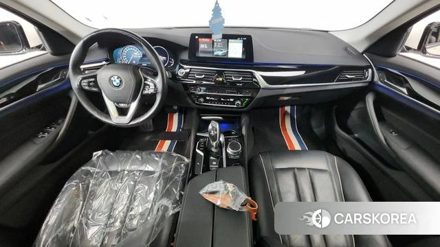 BMW 5 Series (G30) id 4638153 из Кореи 35