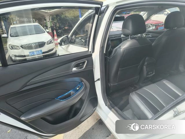 Roewe i5 id 4240202 из Китая 16