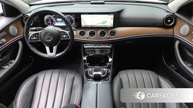 Mercedes-Benz E-Class W213 id 4873108 из Кореи 29