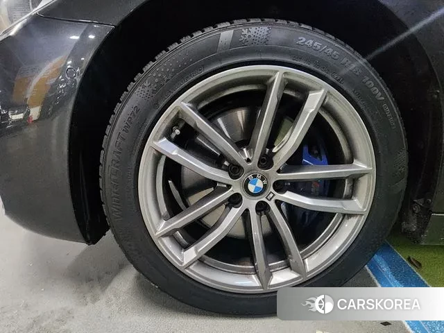 BMW 5 Series (G30) id 3694952 из Кореи 13