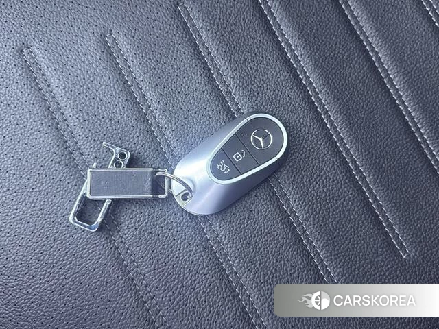 Mercedes-Benz Class C id 4266059 из Китая 17