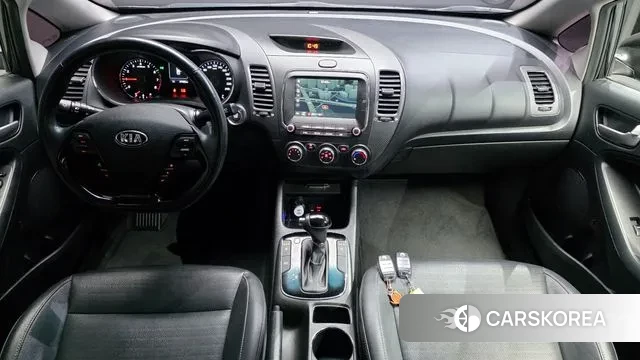 Kia The New K3 id 3723874 из Кореи 17