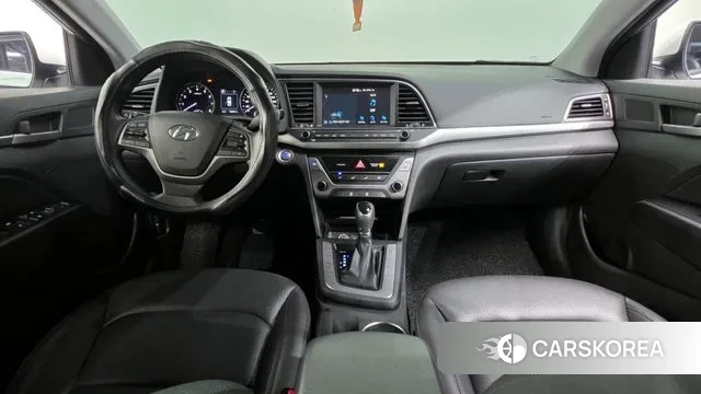 Hyundai Avante AD id 3085552 из Кореи 17