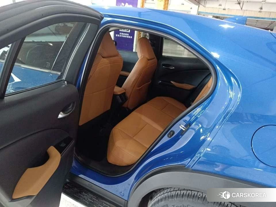 Lexus UX id 4467845 из Китая 10