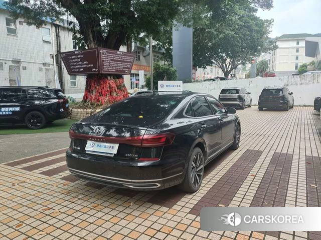 Volkswagen Passat id 4399914 из Китая 9