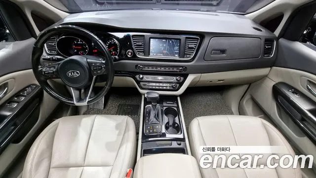 Kia All New Carnival id 2516970 из Кореи 17