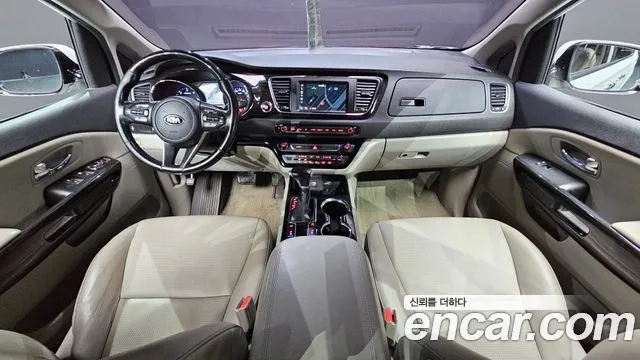 Kia The New Carnival id 2928099 из Кореи 17