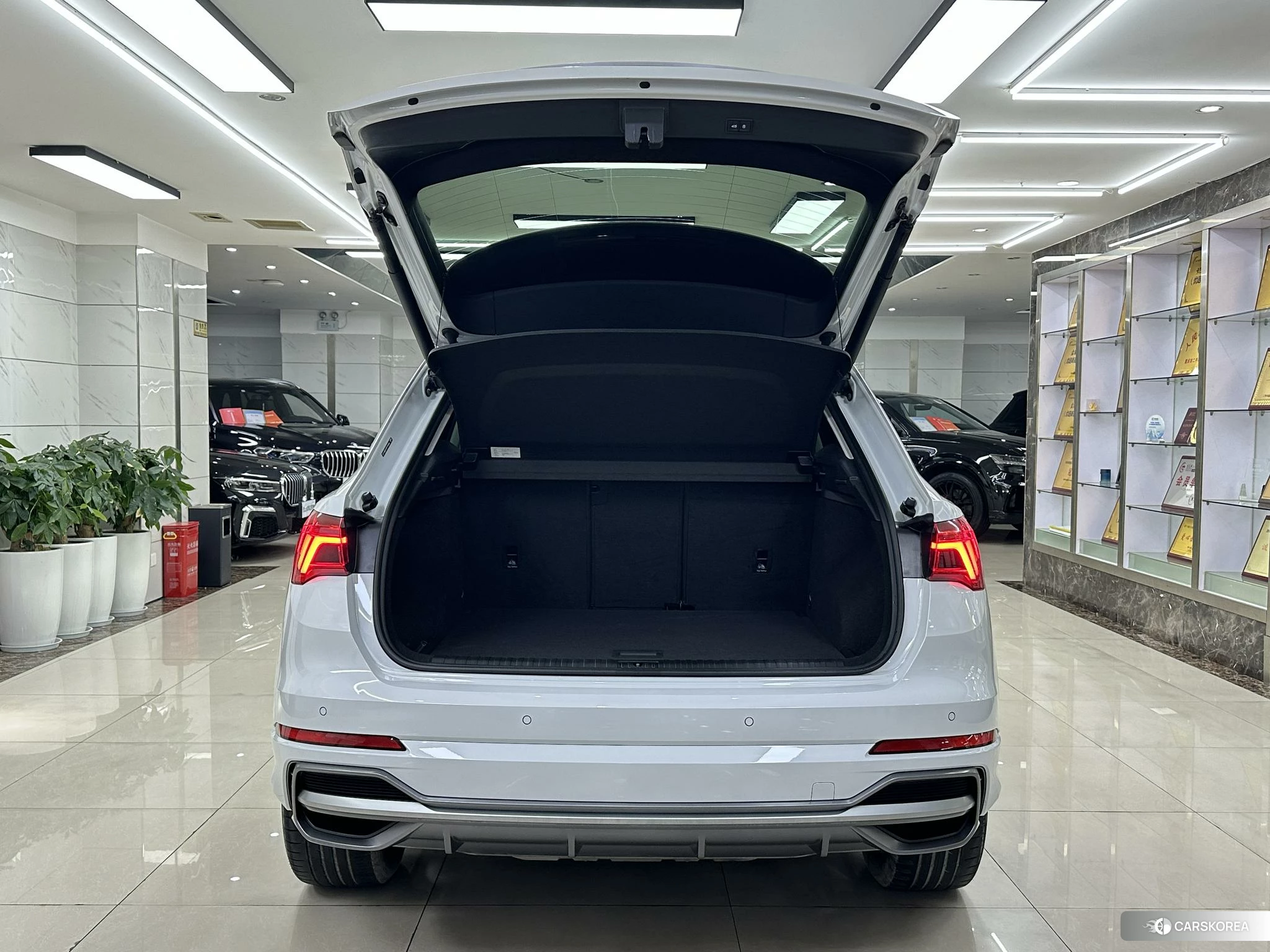 Audi Q3 id 4486227 из Китая 21