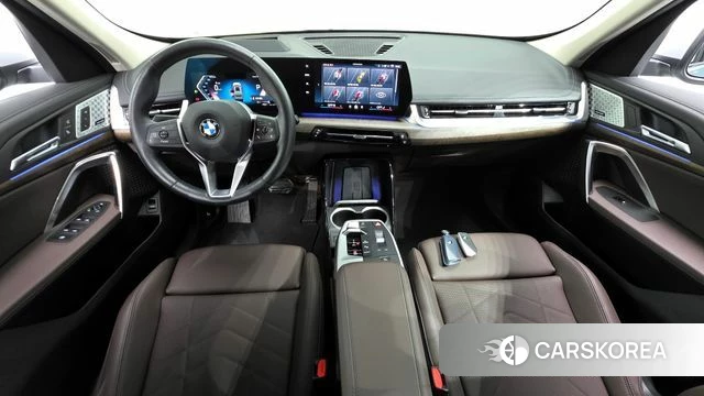 BMW X1 (U11) id 3826095 из Кореи 17