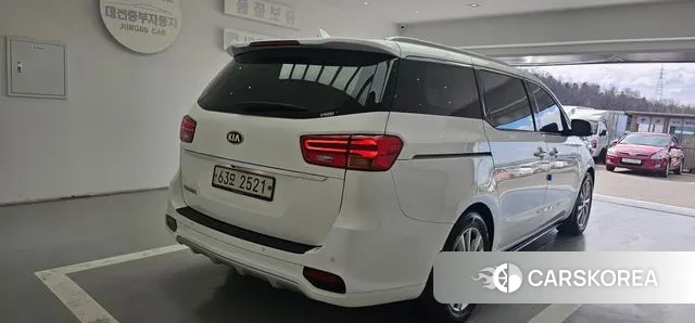 Kia The New Carnival id 3742838 из Кореи 17