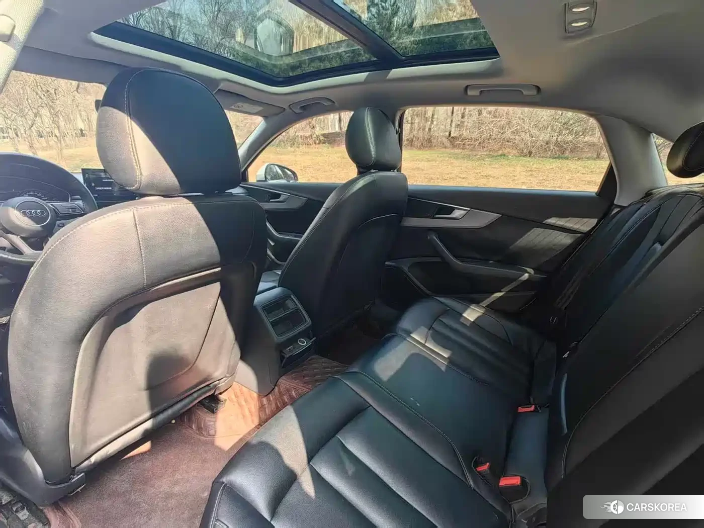 Audi A4L id 4607128 из Китая 7