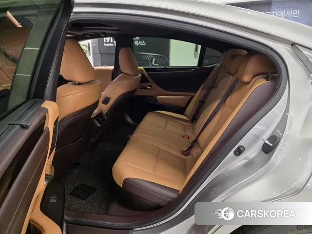 Lexus ES300h 7th generation id 3283199 из Кореи 9