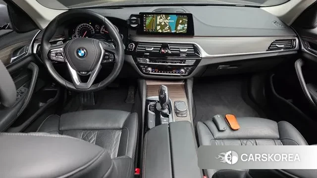 BMW 5 Series (G30) id 3723716 из Кореи 17